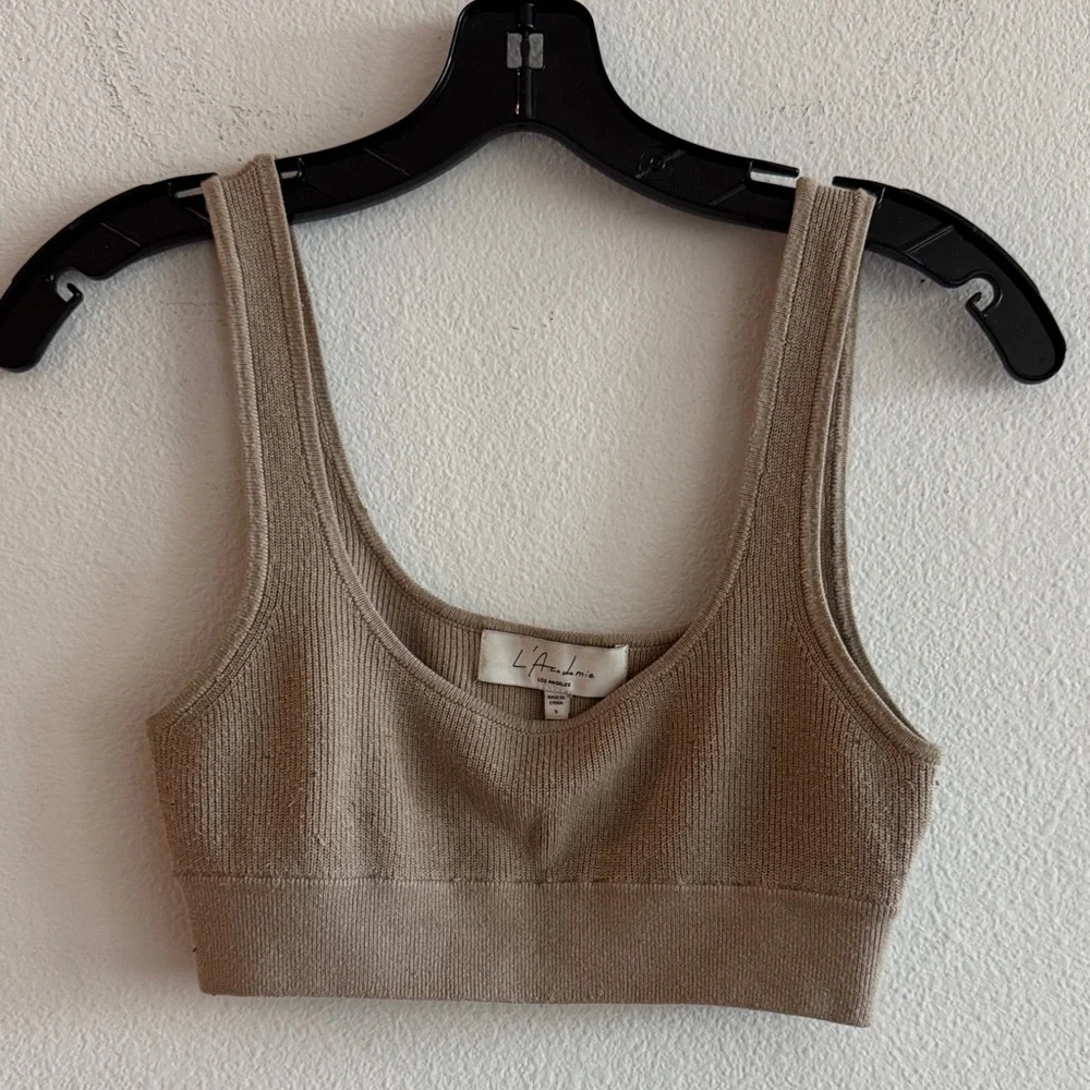 Tan Ribbed Crop Top - Picture 4 of 4